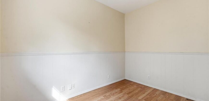 5528 NW Verlin Drive, Kansas City, MO 64152