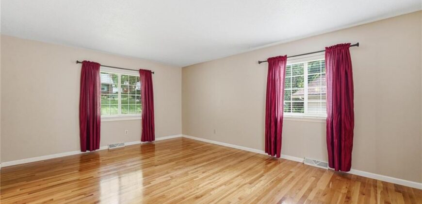 5528 NW Verlin Drive, Kansas City, MO 64152