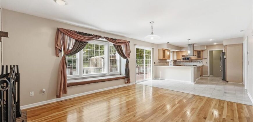 5528 NW Verlin Drive, Kansas City, MO 64152