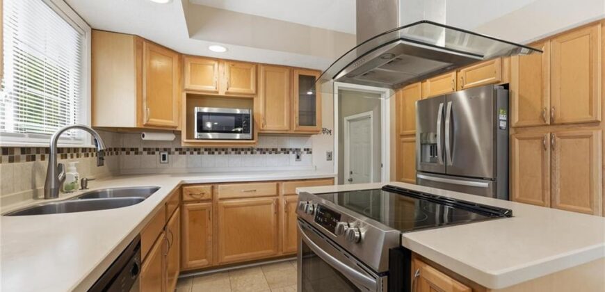 5528 NW Verlin Drive, Kansas City, MO 64152