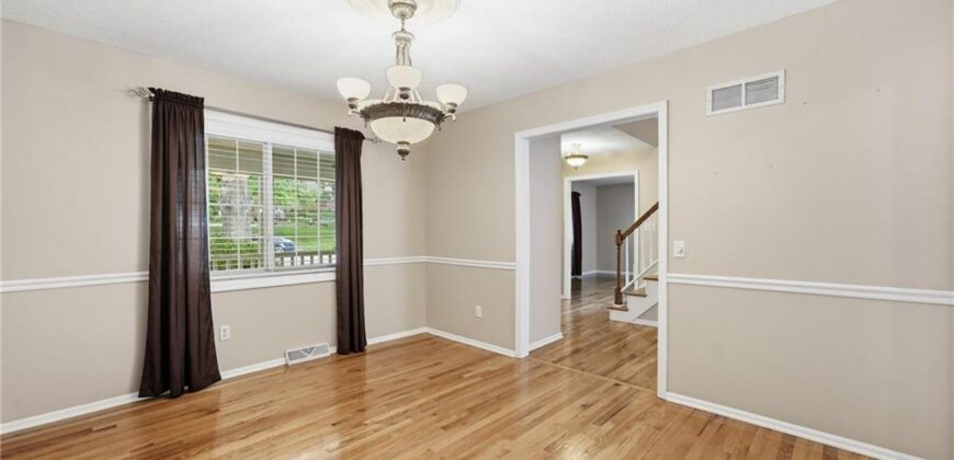 5528 NW Verlin Drive, Kansas City, MO 64152