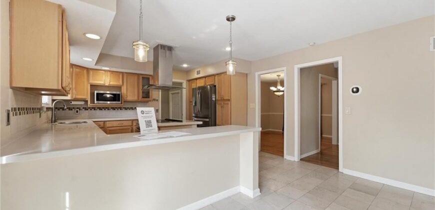 5528 NW Verlin Drive, Kansas City, MO 64152