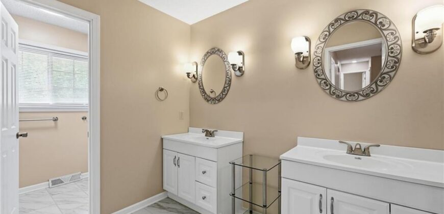 5528 NW Verlin Drive, Kansas City, MO 64152