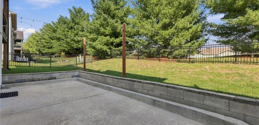 2209 Greenfield Court, Kearney, MO 64060