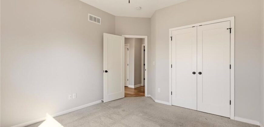 2209 Greenfield Court, Kearney, MO 64060