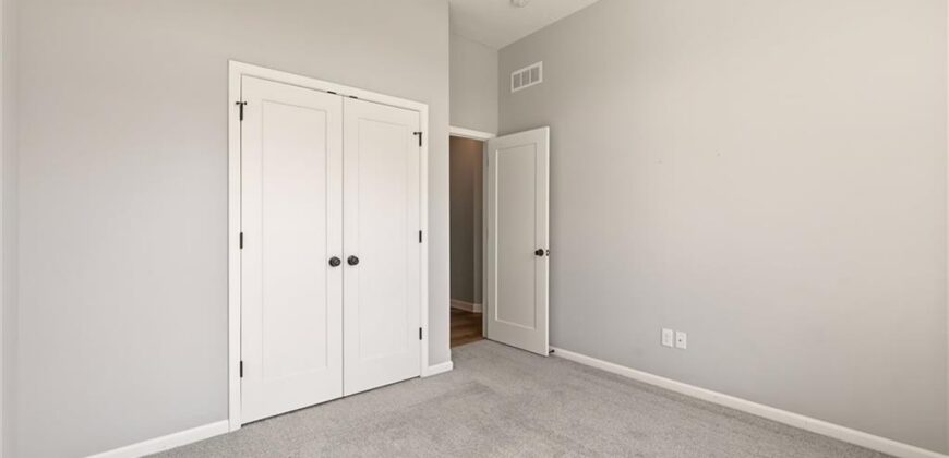 2209 Greenfield Court, Kearney, MO 64060