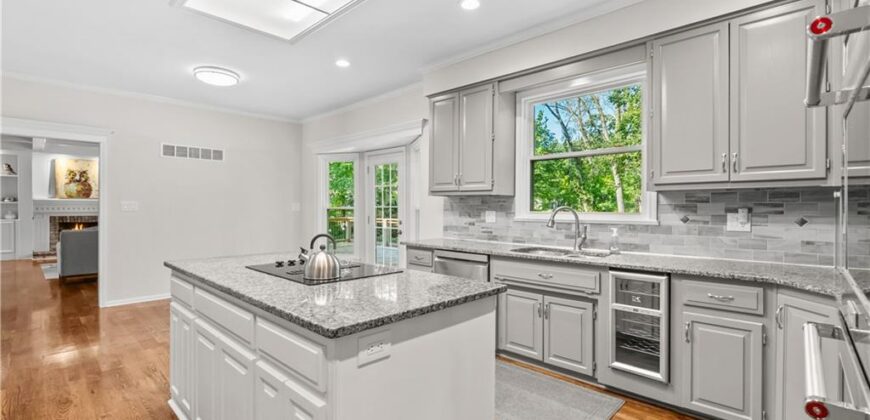 504 NW 47th Street, Kansas City, MO 64116