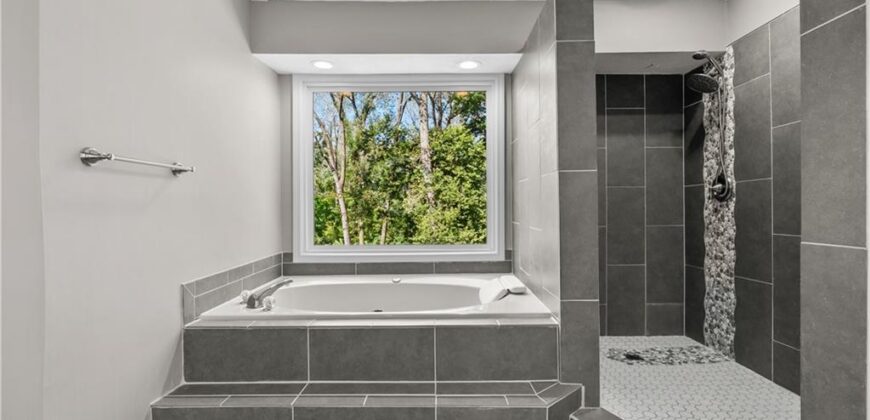 504 NW 47th Street, Kansas City, MO 64116