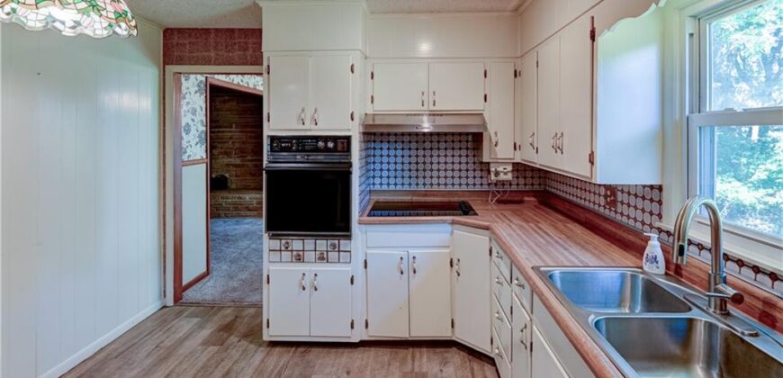 3606 NW 60th Terrace, Kansas City, MO 64151