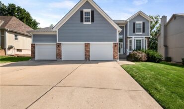 9407 N Tracy Avenue, Kansas City, MO 64155