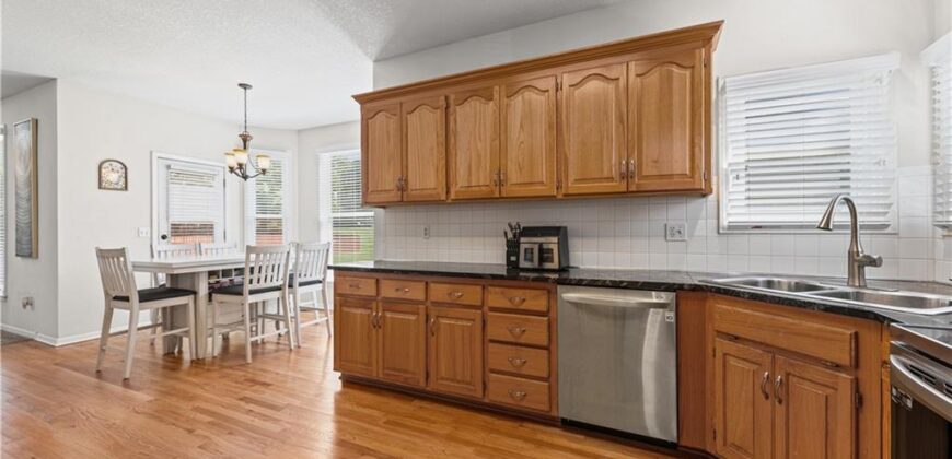 9407 N Tracy Avenue, Kansas City, MO 64155