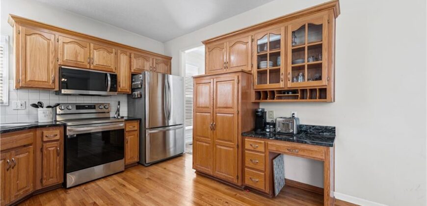 9407 N Tracy Avenue, Kansas City, MO 64155