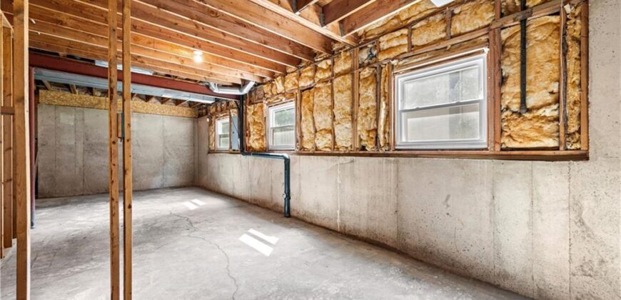 9407 N Tracy Avenue, Kansas City, MO 64155