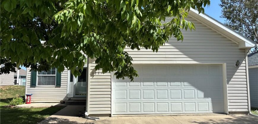 12211 N Pomona Avenue, Kansas City, MO 64163
