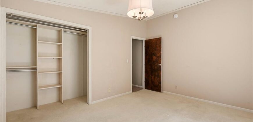 7905 NW 122nd Court, Kansas City, MO 64163