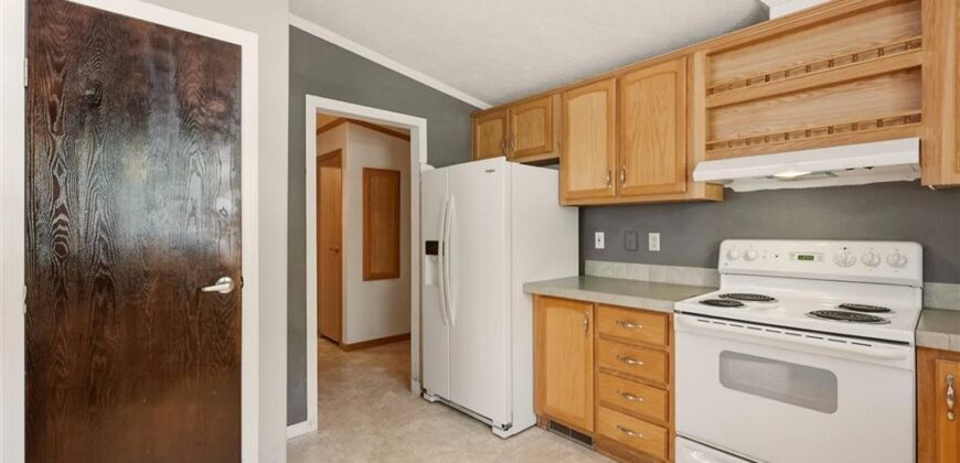7905 NW 122nd Court, Kansas City, MO 64163