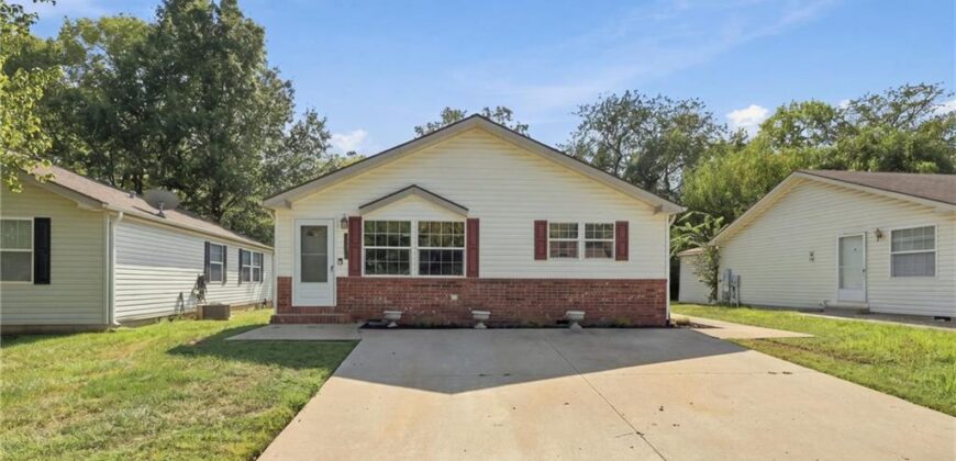 7905 NW 122nd Court, Kansas City, MO 64163