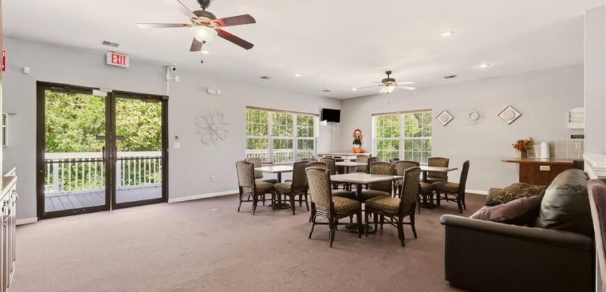 7905 NW 122nd Court, Kansas City, MO 64163