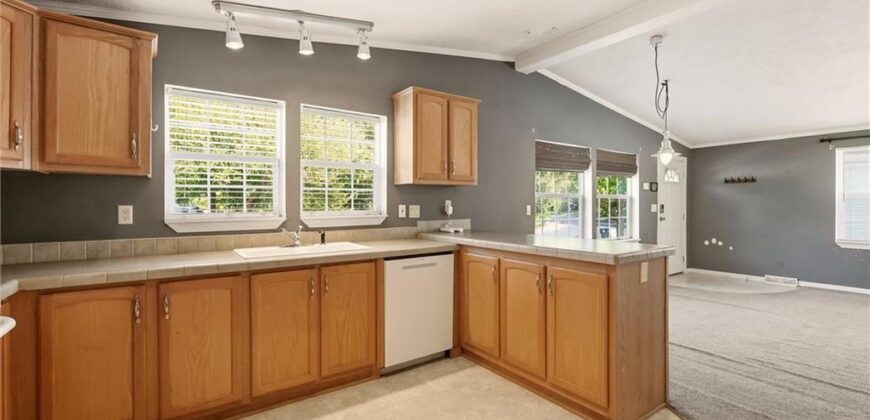 7905 NW 122nd Court, Kansas City, MO 64163