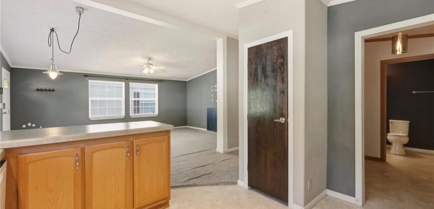 7905 NW 122nd Court, Kansas City, MO 64163