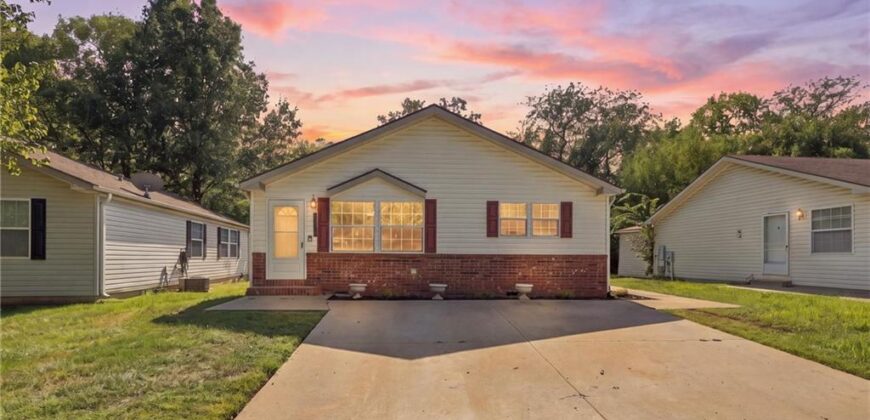 7905 NW 122nd Court, Kansas City, MO 64163