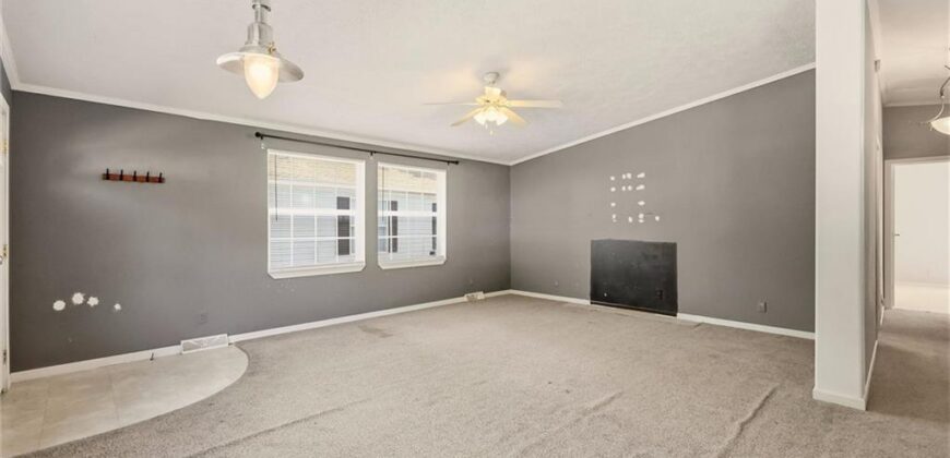 7905 NW 122nd Court, Kansas City, MO 64163