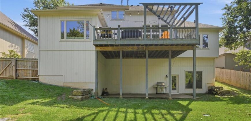 14550 NW 66th Street, Parkville, MO 64152