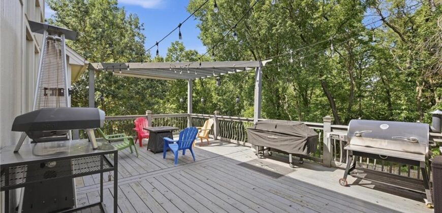 14550 NW 66th Street, Parkville, MO 64152