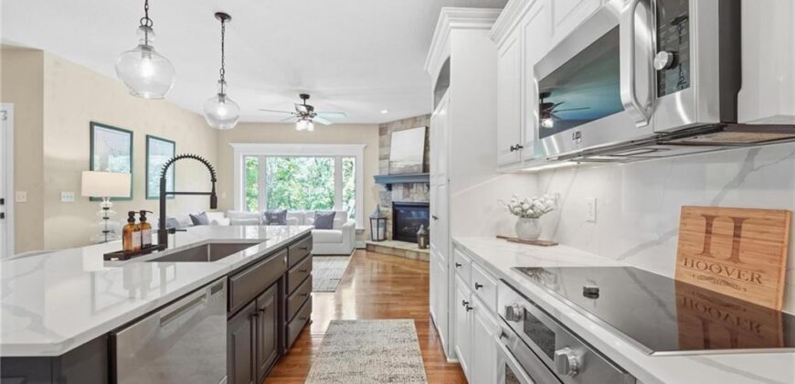 14550 NW 66th Street, Parkville, MO 64152
