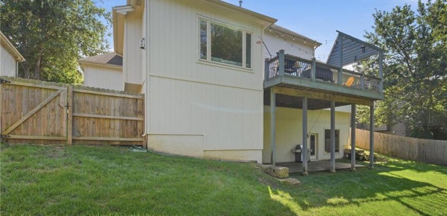 14550 NW 66th Street, Parkville, MO 64152