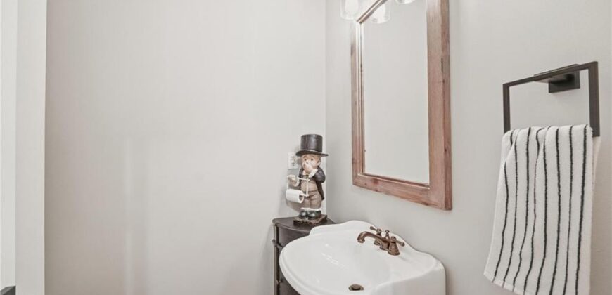 14550 NW 66th Street, Parkville, MO 64152