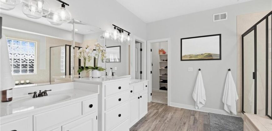 14550 NW 66th Street, Parkville, MO 64152