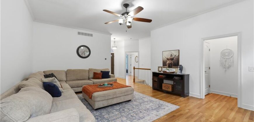 9908 N Lewis Avenue, Kansas City, MO 64157