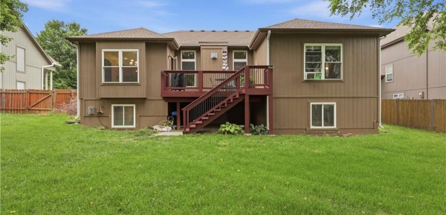 9908 N Lewis Avenue, Kansas City, MO 64157