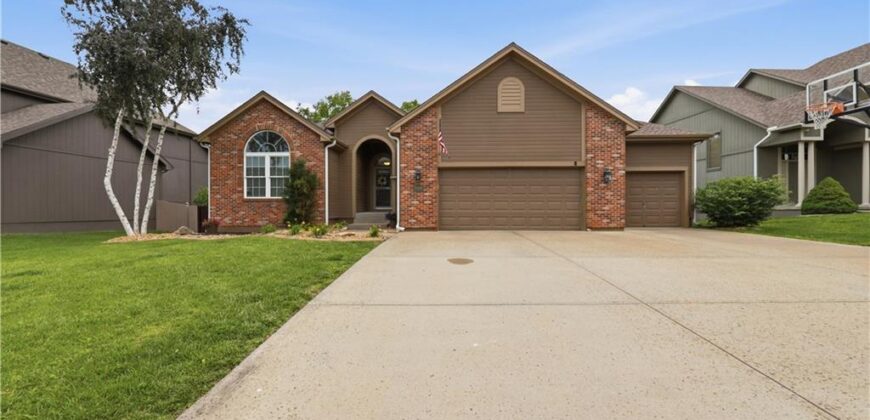 9908 N Lewis Avenue, Kansas City, MO 64157