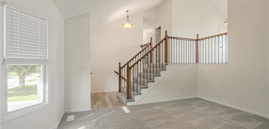 14105 LORA Street, Smithville, MO 64089