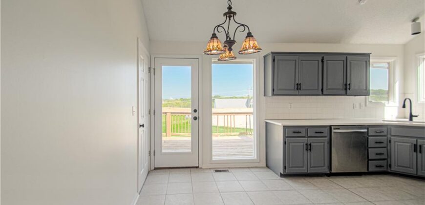 14105 LORA Street, Smithville, MO 64089