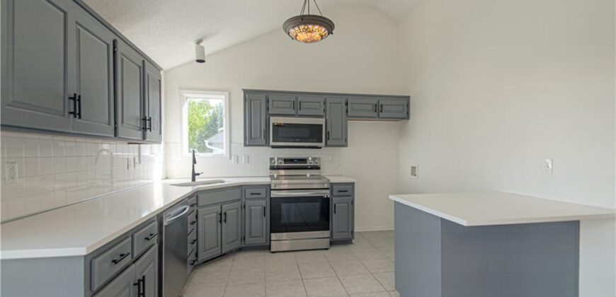 14105 LORA Street, Smithville, MO 64089