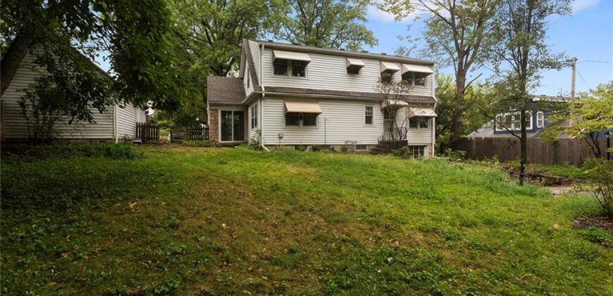 15 Moss Avenue, Liberty, MO 64068