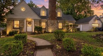 15 Moss Avenue, Liberty, MO 64068