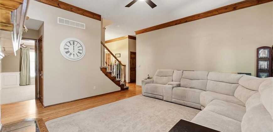 1732 NE 80th Place, Kansas City, MO 64118