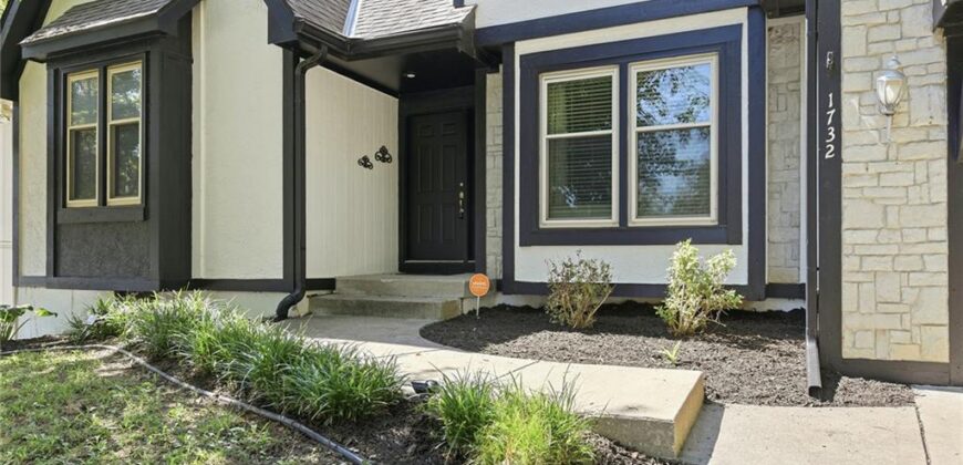 1732 NE 80th Place, Kansas City, MO 64118