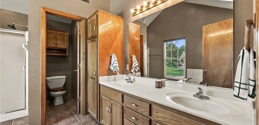 9101 NE 109th Terrace, Kansas City, MO 64157