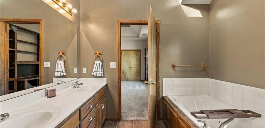 9101 NE 109th Terrace, Kansas City, MO 64157