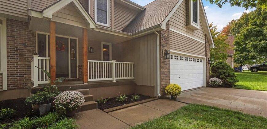 1533 Canterbury Lane, Liberty, MO 64068
