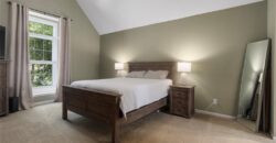 1533 Canterbury Lane, Liberty, MO 64068