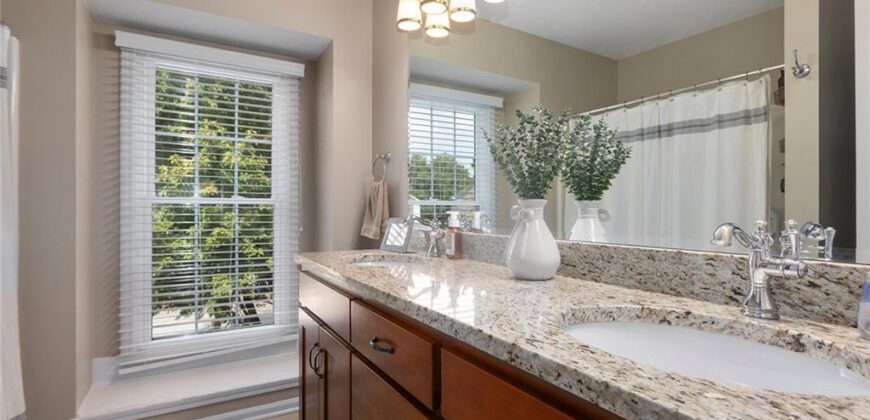 1533 Canterbury Lane, Liberty, MO 64068