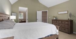 1533 Canterbury Lane, Liberty, MO 64068