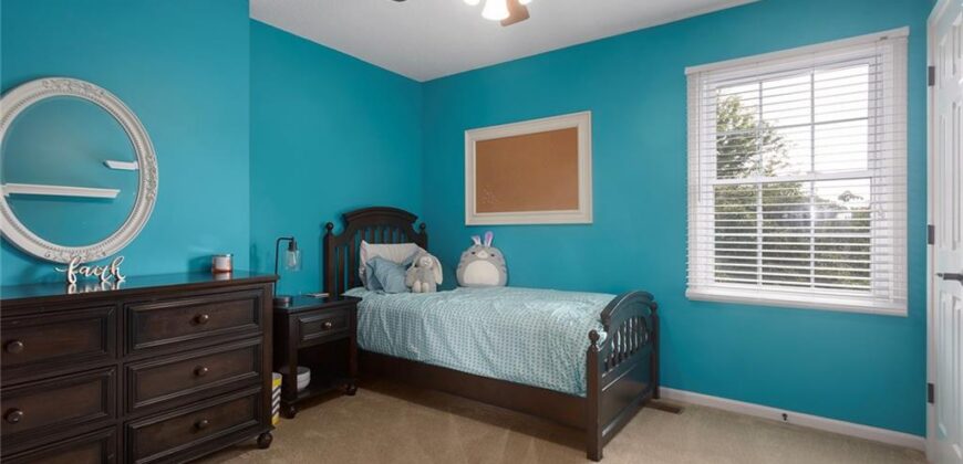 1533 Canterbury Lane, Liberty, MO 64068