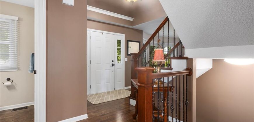 1533 Canterbury Lane, Liberty, MO 64068